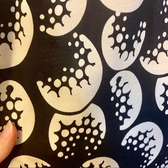 Diane Von Furstenberg Black & Ivory Dress - Picture 2 of 4
